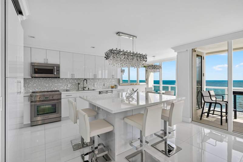 2 bedroom Condominium at 2800 S Ocean Boulevard #8-H, Whitehall South d/b/a Ocean Towers, Boca Raton — photo 4