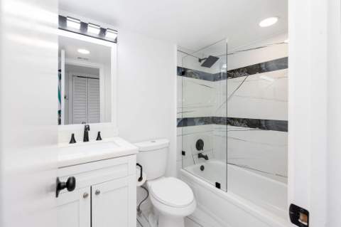 2106 S Cypress Bend Drive #207, Pompano Beach FL - photo 21 of 34