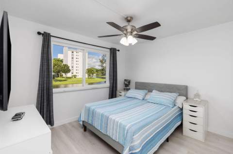 2106 S Cypress Bend Drive #207, Pompano Beach FL - photo 13 of 34