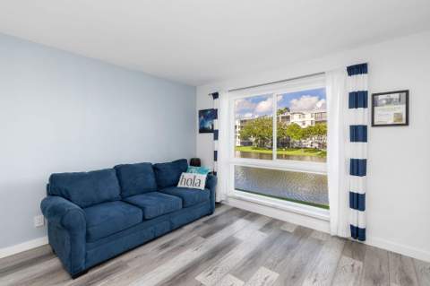 2106 S Cypress Bend Drive #207, Pompano Beach FL - photo 7 of 34