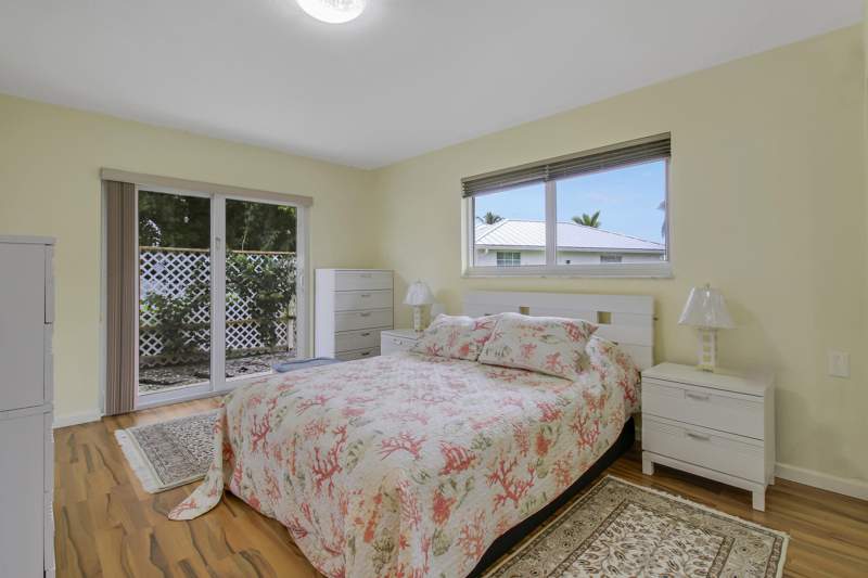 2 bedroom Single Family Residence at 9471 SE Little Club Way, Iroquois Park, Tequesta — photo 5