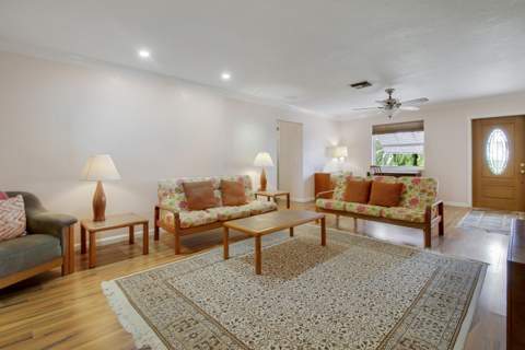 9471 SE Little Club Way, Tequesta FL - photo 16 of 36