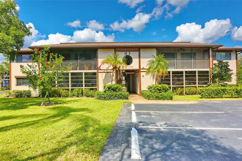 2 bedroom Condominium at 9712 S Belfort Circle, Belfort Condominium H, Tamarac — photo 1
