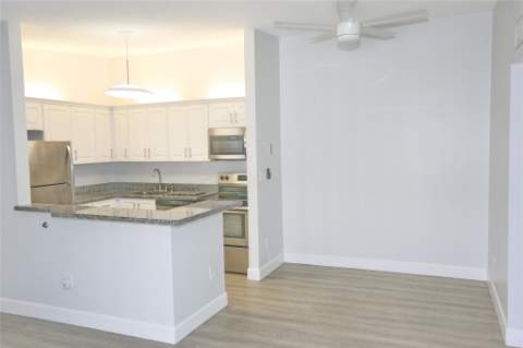 9712 S Belfort Circle, Tamarac FL - photo 14 of 35