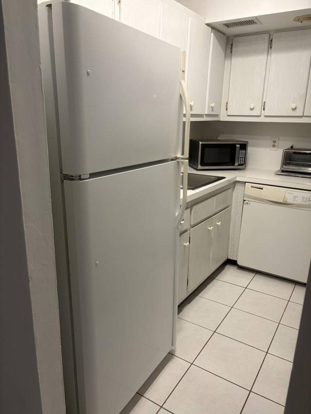 2400 NE 33rd Avenue #202