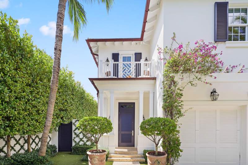 3 bedroom Single Family Residence at 308 Cocoanut Row, Royal Park, Palm Beach — photo 3
