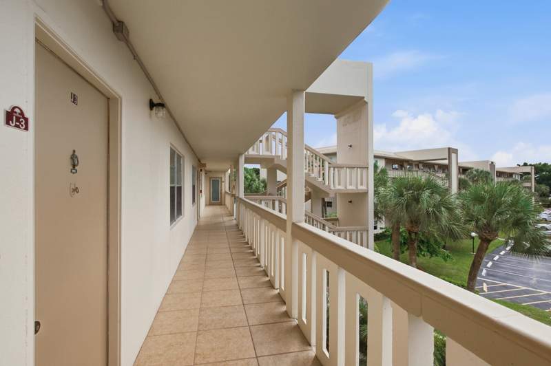 1 bedroom Condominium at 2905 Victoria Place #J3, Victoria Village J Condo, Coconut Creek — photo 2