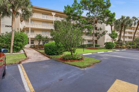 2905 Victoria Place #J3, Coconut Creek FL - photo 19 of 63