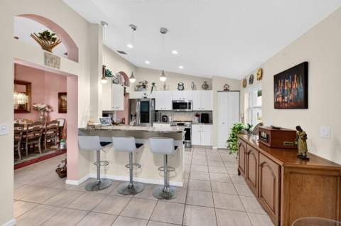 5670 Swaying Palm Lane, Boynton Beach FL - photo 15 of 91
