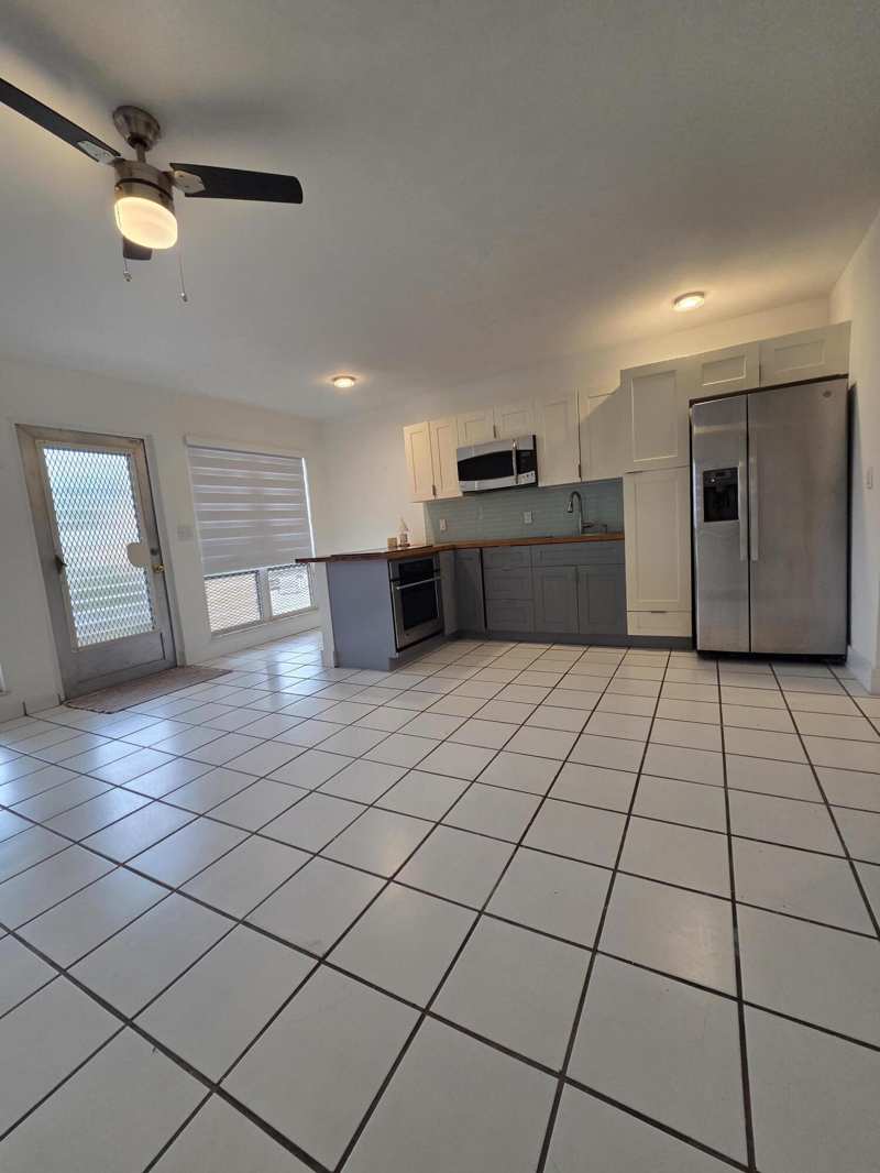 1 bedroom Condominium at 2716 NE 30th Place #105C, Sutton Place Condo, Fort Lauderdale — photo 1