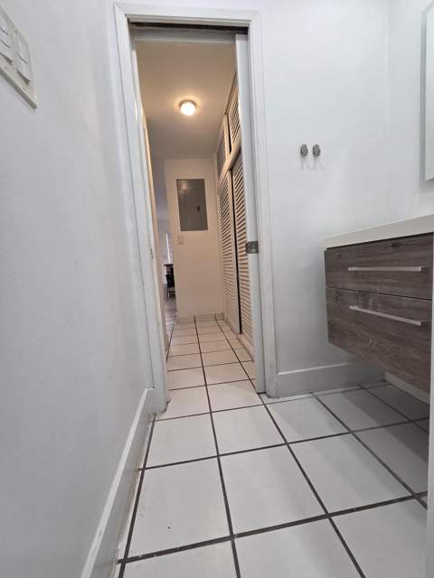 2716 NE 30th Place #105C, Fort Lauderdale FL - photo 16 of 20