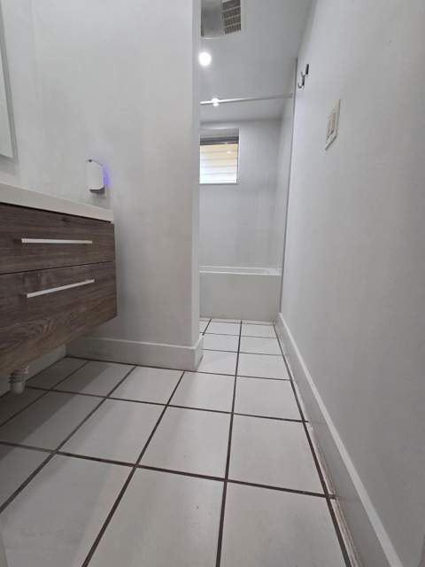 2716 NE 30th Place #105C, Fort Lauderdale FL - photo 13 of 20