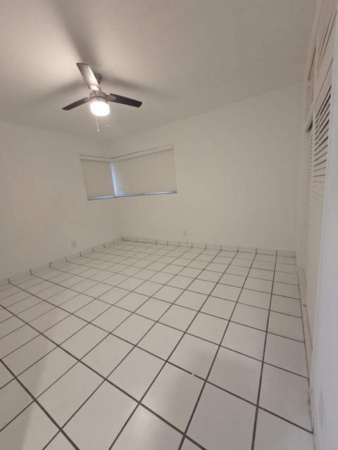 2716 NE 30th Place #105C, Fort Lauderdale FL - photo 12 of 20