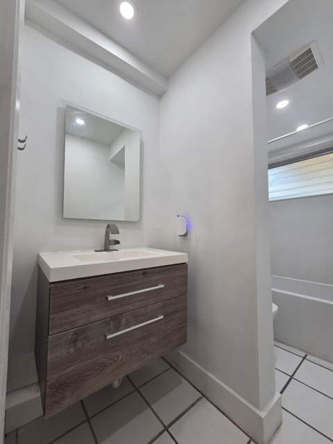 2716 NE 30th Place #105C, Fort Lauderdale FL - photo 14 of 20