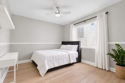 20564 SW 5th Street, Pembroke Pines FL - photo 16 of 28