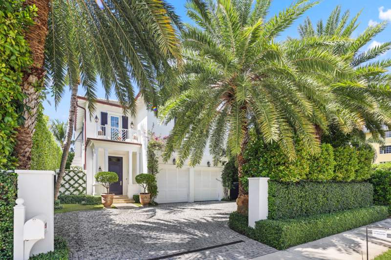 3 bedroom Single Family Residence at 308 Cocoanut Row, Royal Park, Palm Beach — photo 2