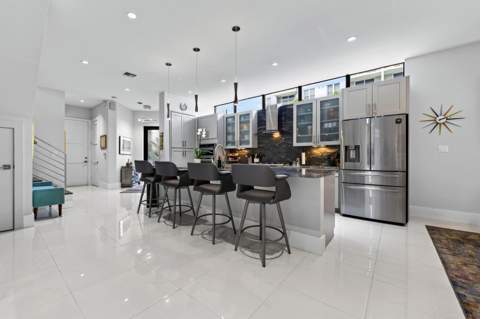 930 NE 16th Avenue, Fort Lauderdale FL - photo 6 of 46