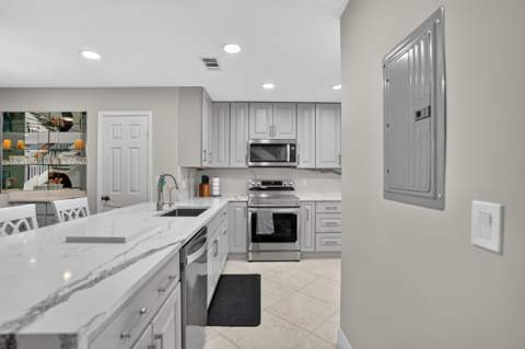 400 Canal Point #130, Delray Beach FL - photo 17 of 72