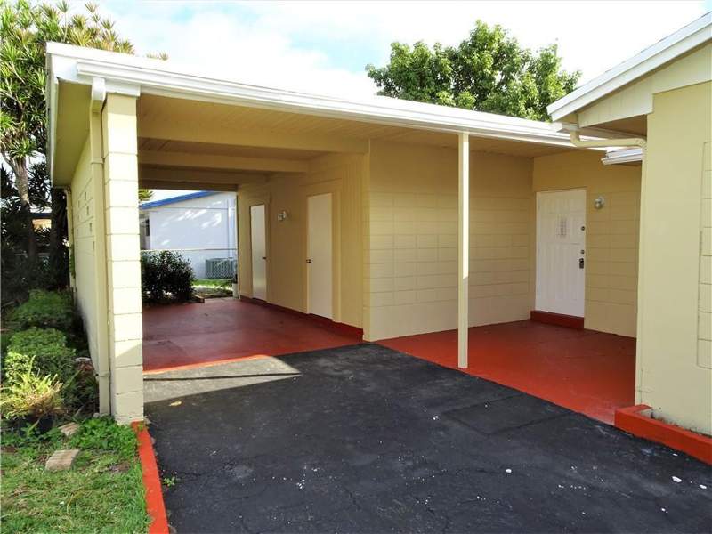 4 bedroom Single Family Residence at 2230 Avenue H, Park Manor 1, Riviera Beach — photo 2