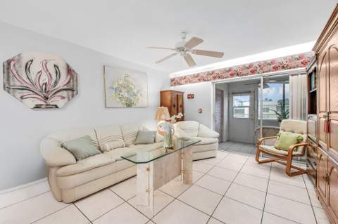 2857 W Ashley Drive #A, West Palm Beach FL - photo 6 of 32