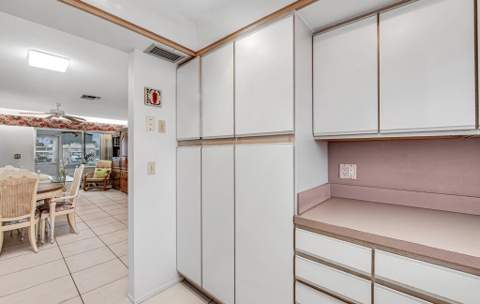 2857 W Ashley Drive #A, West Palm Beach FL - photo 11 of 32