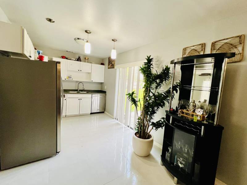 3 bedroom Single Family Residence at 1475 SE Grapeland Avenue, South Port St Lucie Unit 5, Port St. Lucie — photo 4