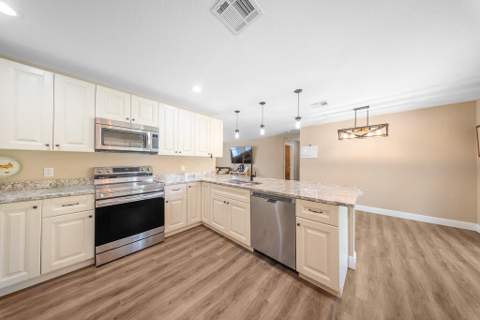 2531 Sun Up Lane, Lake Worth FL - photo 13 of 39