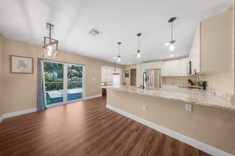 2531 Sun Up Lane, Lake Worth FL - photo 15 of 39