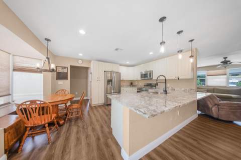2531 Sun Up Lane, Lake Worth FL - photo 16 of 39