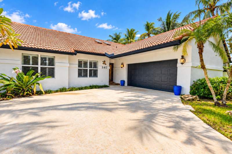4 bedroom Single Family Residence at 840 SW 21st Street, Palm Beach Farms Co 11, Boca Raton — photo 2