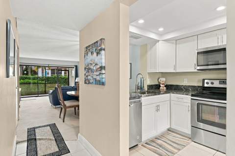2379 SW 15th Street #115, Deerfield Beach FL - photo 6 of 46