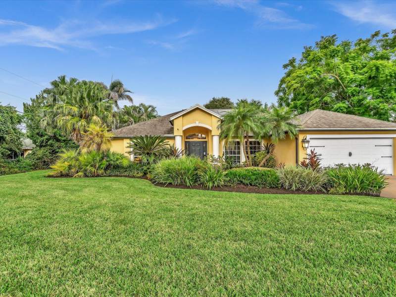 3 bedroom Single Family Residence at 1918 SW Bellevue Avenue, Port St Lucie Section 20, Port St. Lucie — photo 3