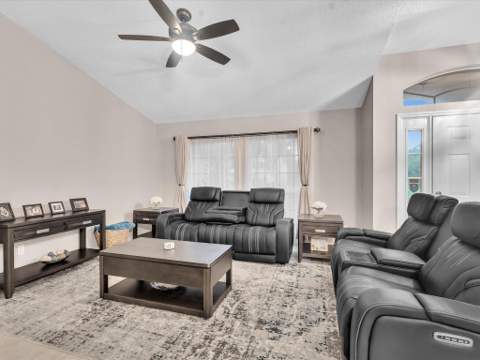 1918 SW Bellevue Avenue, Port St. Lucie FL - photo 14 of 77