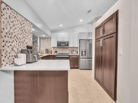 1918 SW Bellevue Avenue, Port St. Lucie FL - photo 21 of 77
