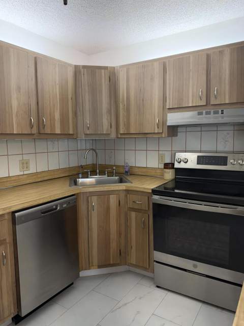120 Lake Pine Circle #C-1, Greenacres FL - photo 8 of 26
