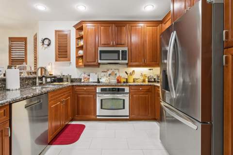 1059 W Heritage Club Circle, Delray Beach FL - photo 10 of 50