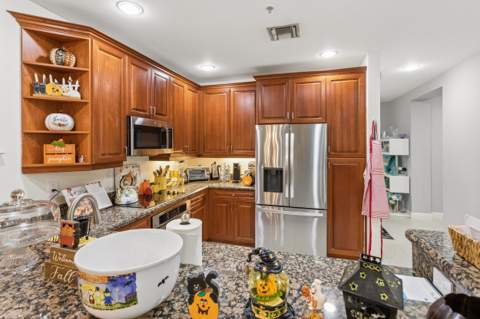 1059 W Heritage Club Circle, Delray Beach FL - photo 11 of 50
