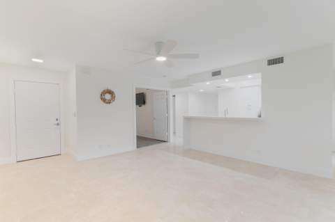 12660 Shoreline Drive, Wellington FL - photo 12 of 46