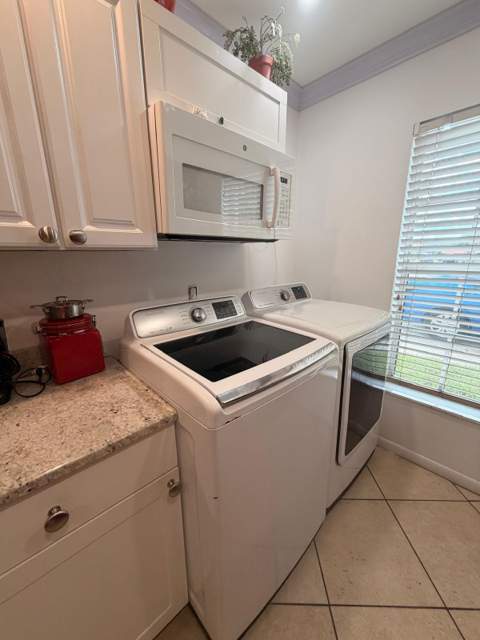 627 Laconia Circle #B, Lake Worth FL - photo 18 of 26