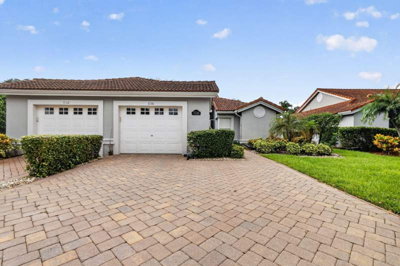 2 bedroom Villa at 7136 Summer Tree Drive, Palm Isles I, II And III Condos, Boynton Beach — photo 2