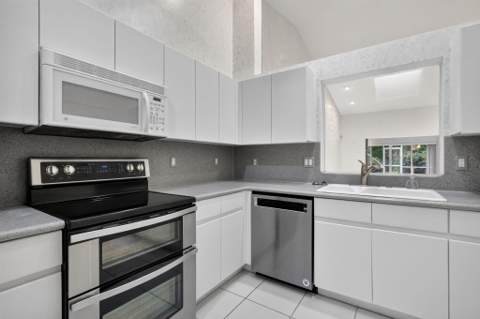 7136 Summer Tree Drive, Boynton Beach FL - photo 22 of 32