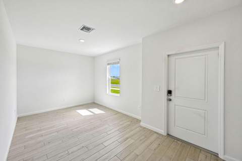 15895 SW Vine Drive, Indiantown FL - photo 10 of 36