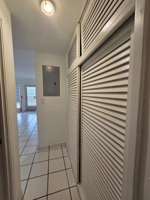 2716 NE 30th Place #105C, Fort Lauderdale FL - photo 9 of 20