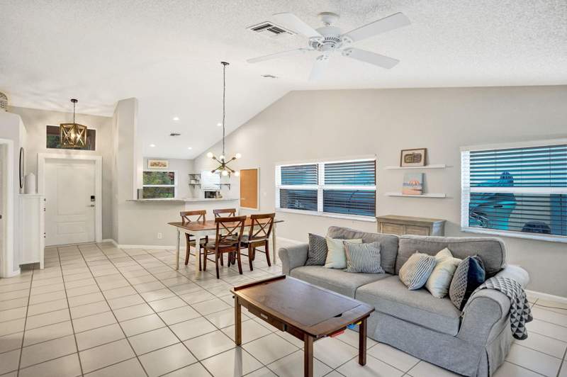 3 bedroom Single Family Residence at 3763 S Lancewood Place, Sabal Lakes Ph 2, Delray Beach — photo 5