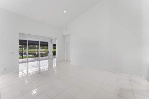 8288 Horseshoe Bay Road, Boynton Beach FL - photo 13 of 73