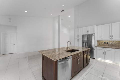 8288 Horseshoe Bay Road, Boynton Beach FL - photo 11 of 73