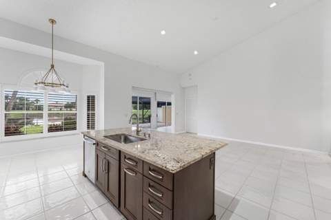 8288 Horseshoe Bay Road, Boynton Beach FL - photo 12 of 73