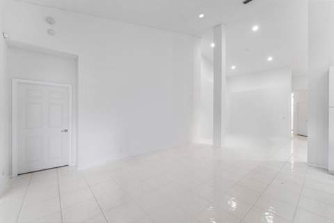 8288 Horseshoe Bay Road, Boynton Beach FL - photo 7 of 73