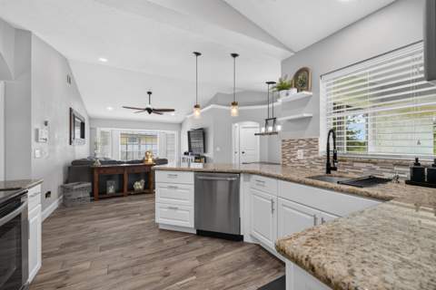 5552 NW Cruzan Avenue, Port St. Lucie FL - photo 8 of 30