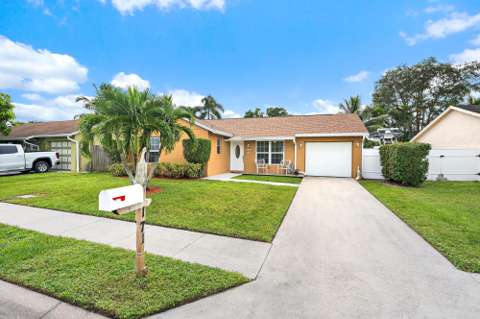 171 Banyan Circle, home for sale in Jupiter 33458